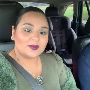 Meet your Posher, Andrea